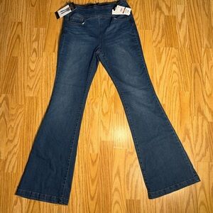Sofia by Sofia Vergara Dark Blue Flare Jeans Size 8